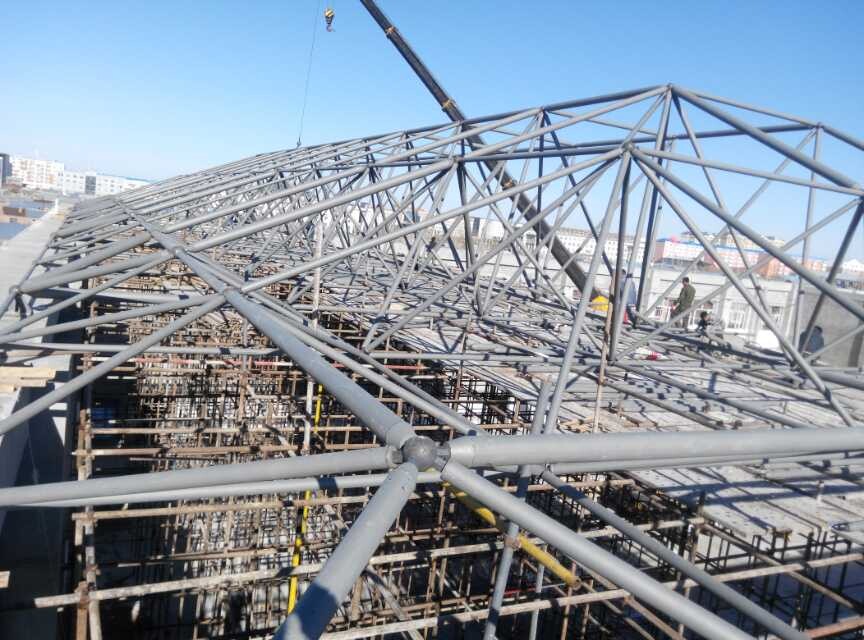 内蒙古商贸城屋顶网架工程
